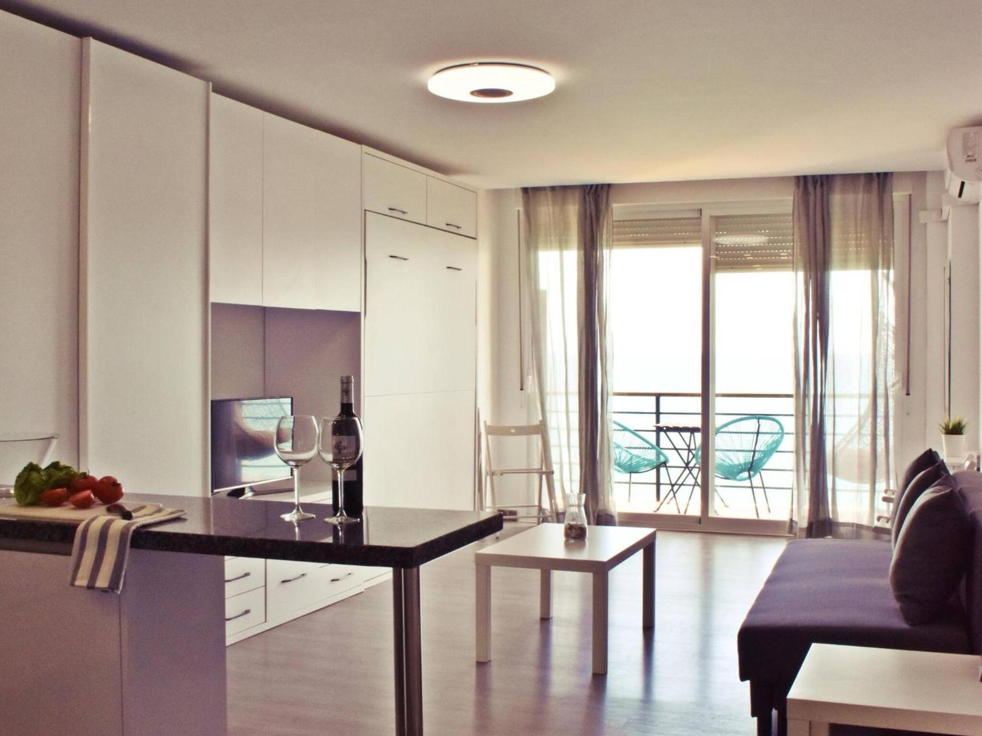 Luminoso Estudio En Castillo Santa Clara Torremolinos Exteriör bild